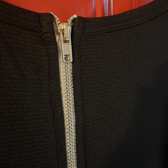 LuLaRoe Amelia Drsss Size Large - Picture 4 of 4